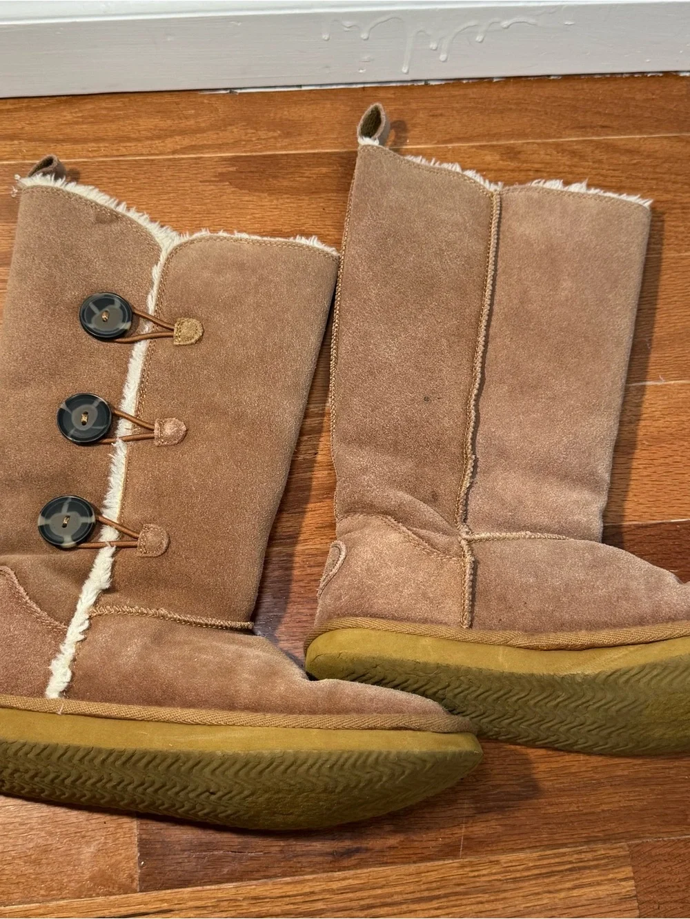 American Eagle Outfitters boots buttons winter boots